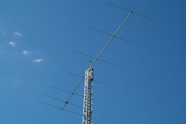 HA7TM hételemes yagi antennája 28 MHz-re